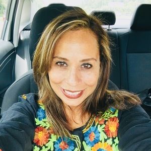 Meet your Posher, Elva